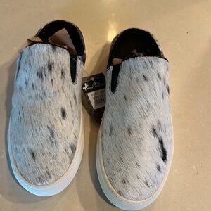 Montana West Woman’s Slip-On Sneakers - Black and White